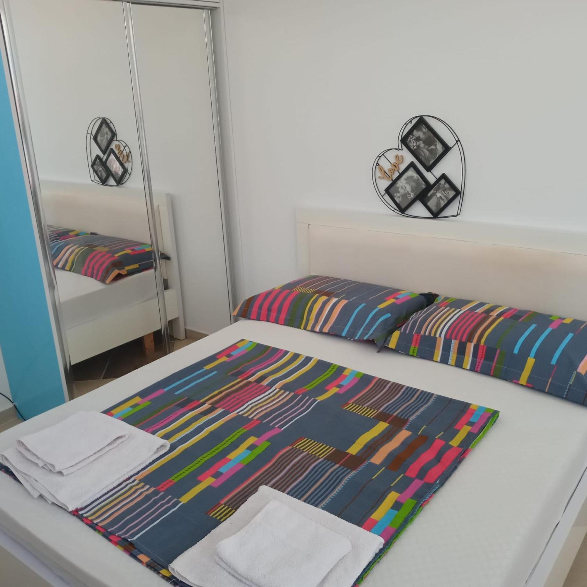 Apartment Thousand Kisses Saranda Extérieur photo
